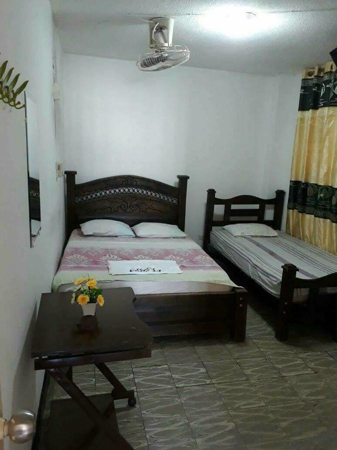 Calle Trece Hotel Кукута Экстерьер фото